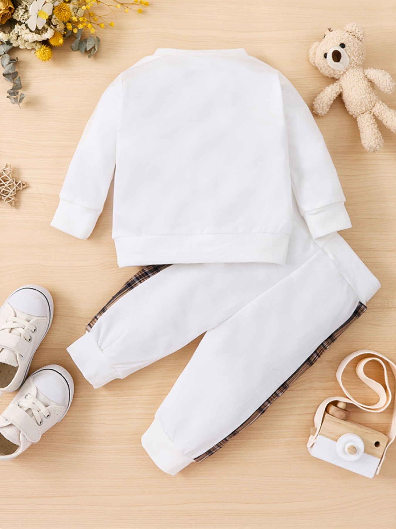 2pcs Toddler Baby Bear Embroidery Sweatshirt and Splicing Pant Set