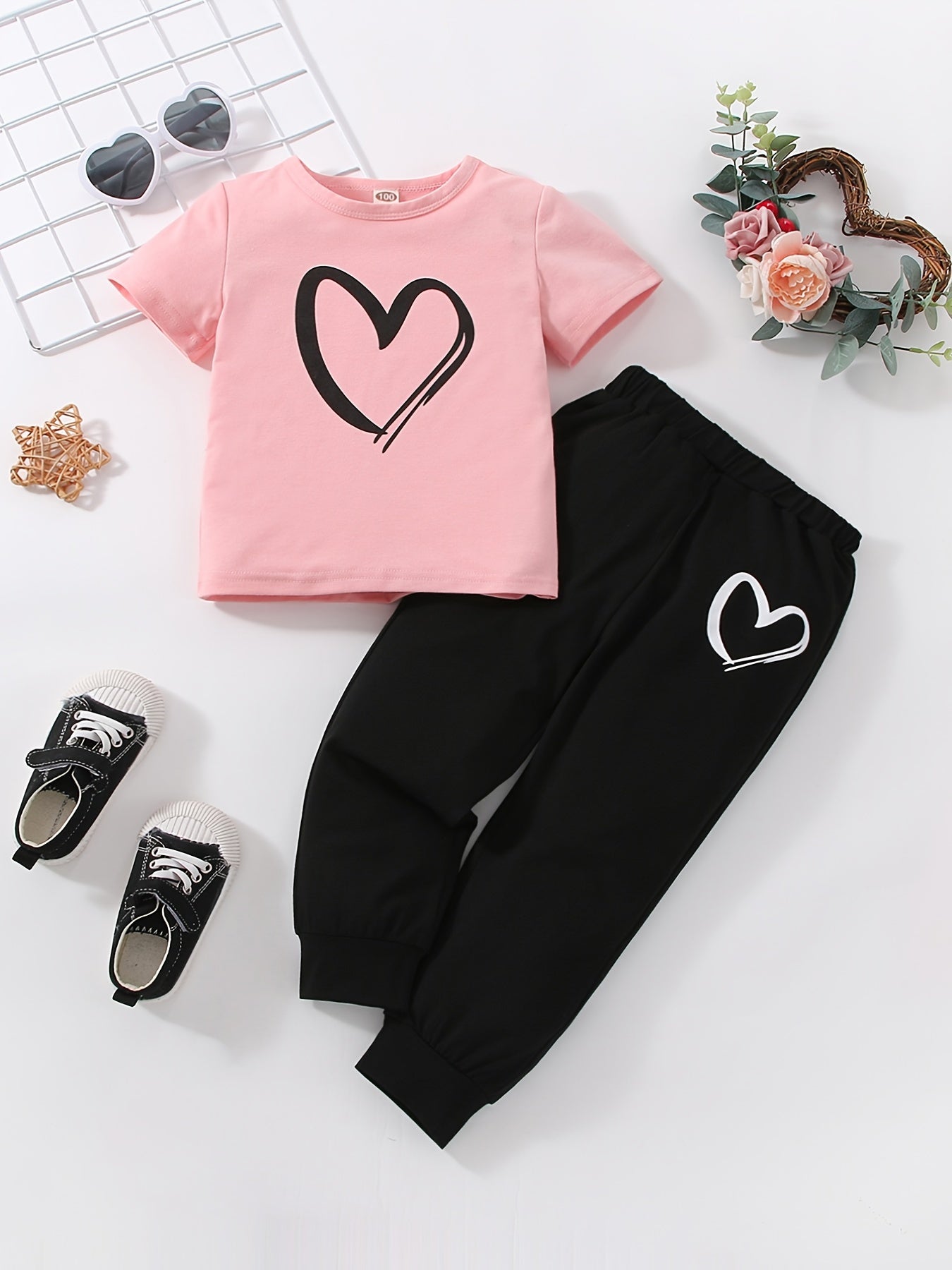 Casual Pink Heart Print T-shirt & Plain Color Pants Set for Spring and Summer