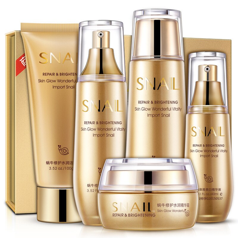 "Revitalizing Snail Water Makeup Face Care Set: Moisturize and Hydrate for Glowing Skin"