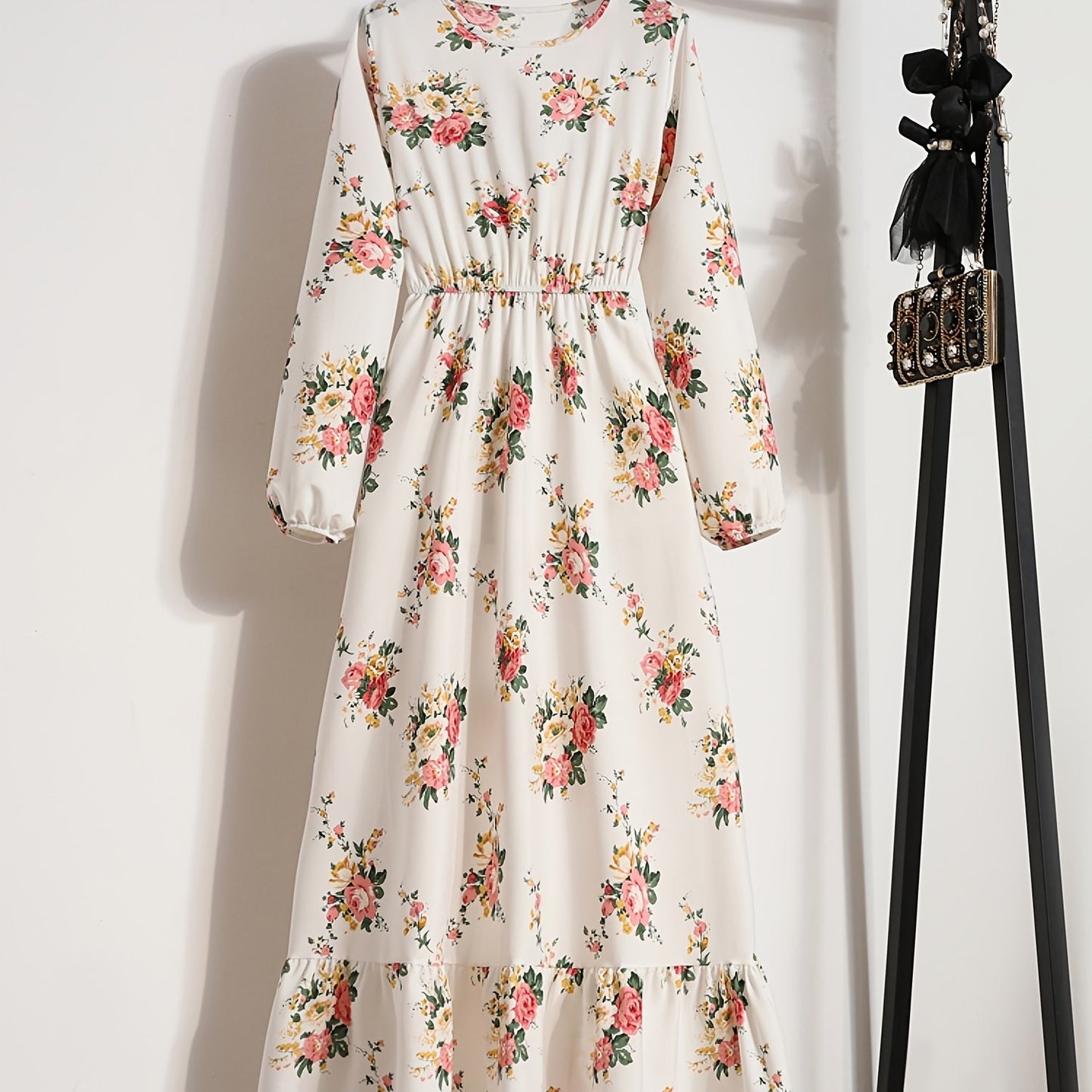 Elegant Summer High-Waist Floral Print Dress: Fashionable Ditsy Floral Maxi Dress for Women