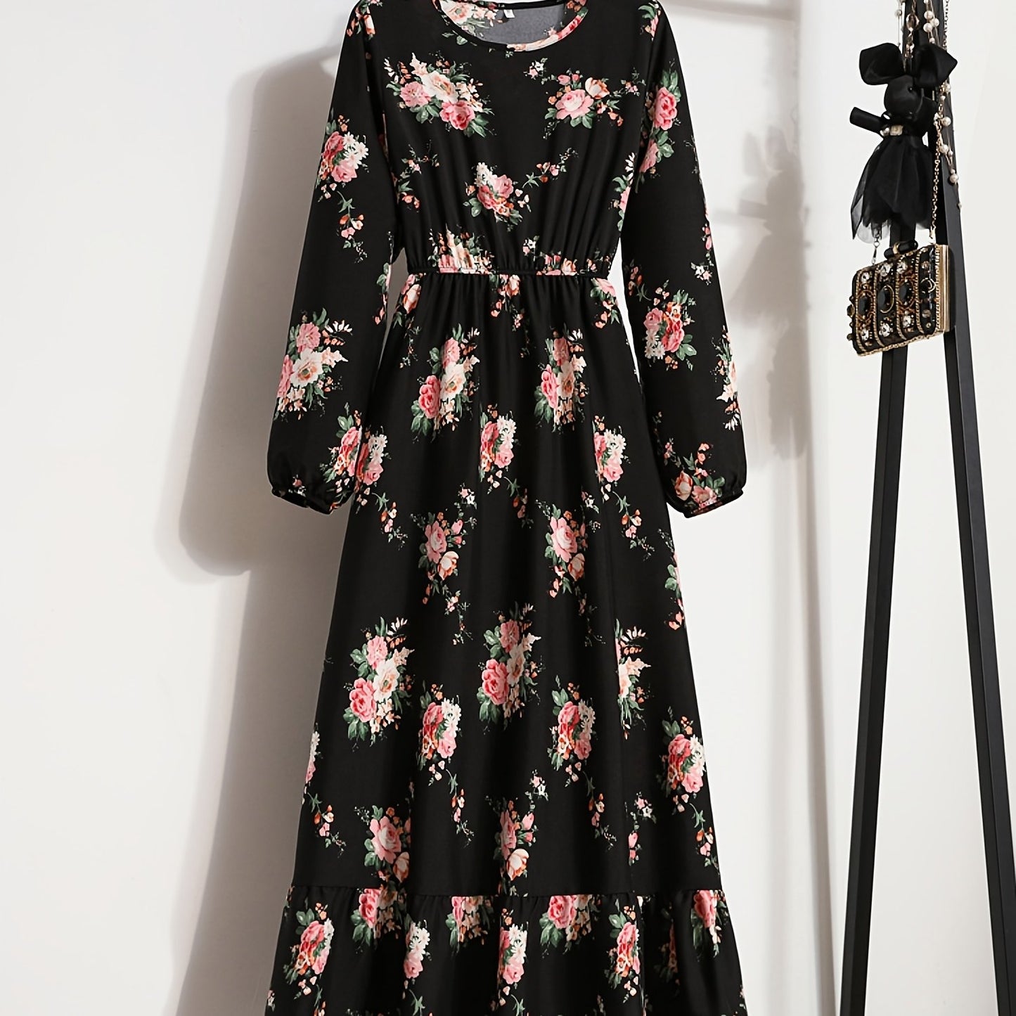 Elegant Summer High-Waist Floral Print Dress: Fashionable Ditsy Floral Maxi Dress for Women