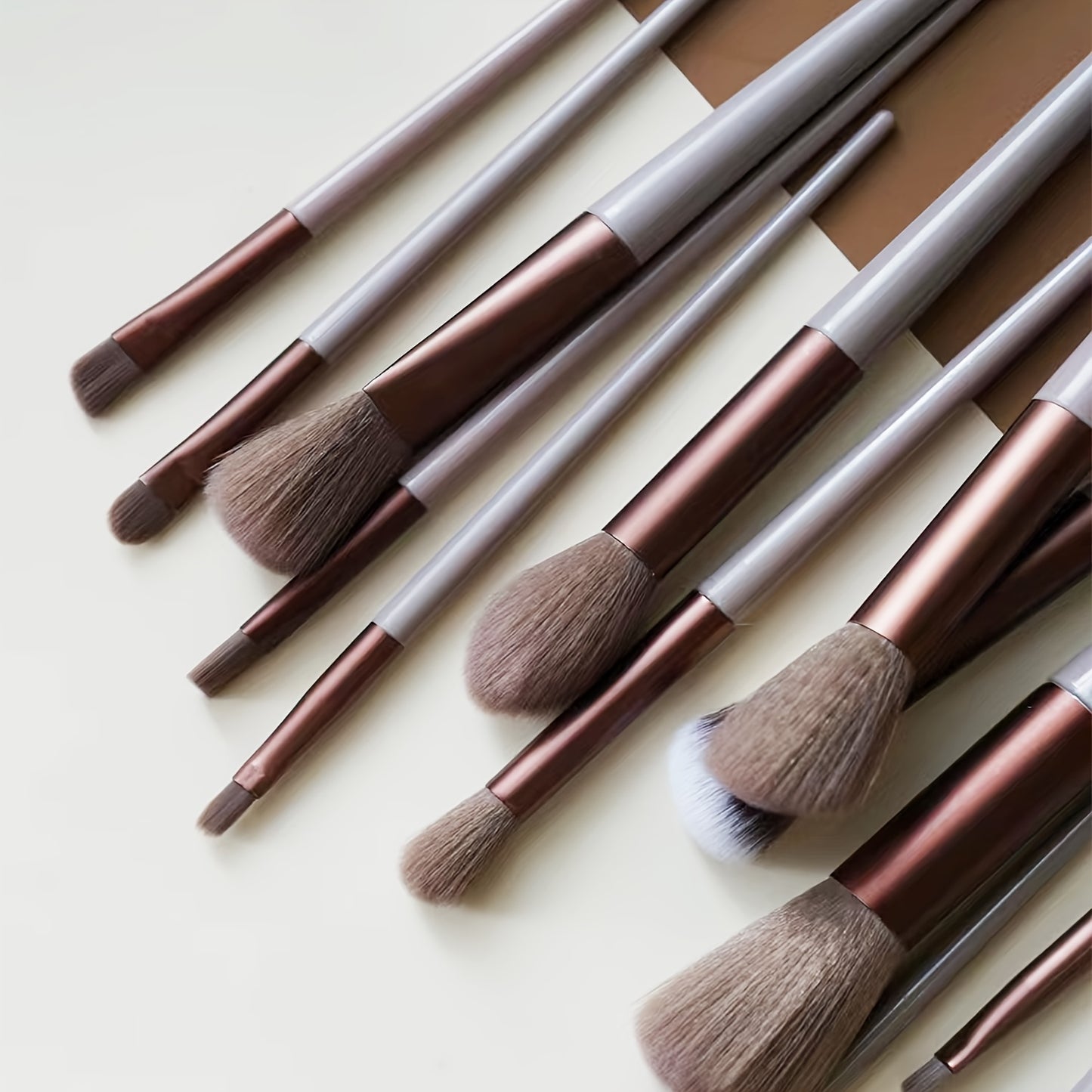 13-Piece Professional Makeup Brush Set: Essential Tools for Eyeshadow, Blush, and More